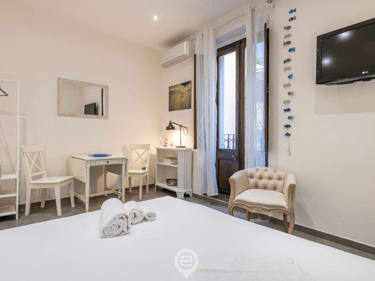 73 E 74 Apartment Cagliari