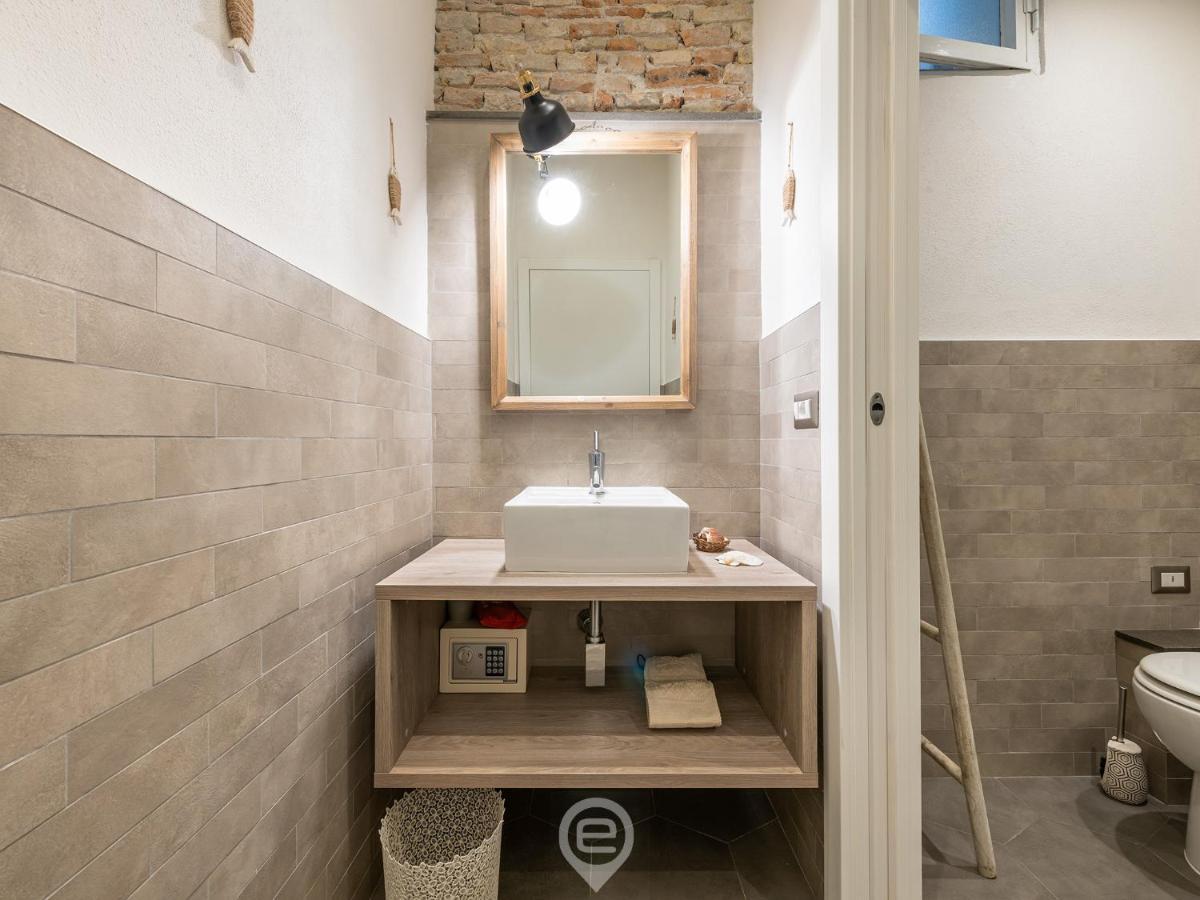 73 E 74 Apartment