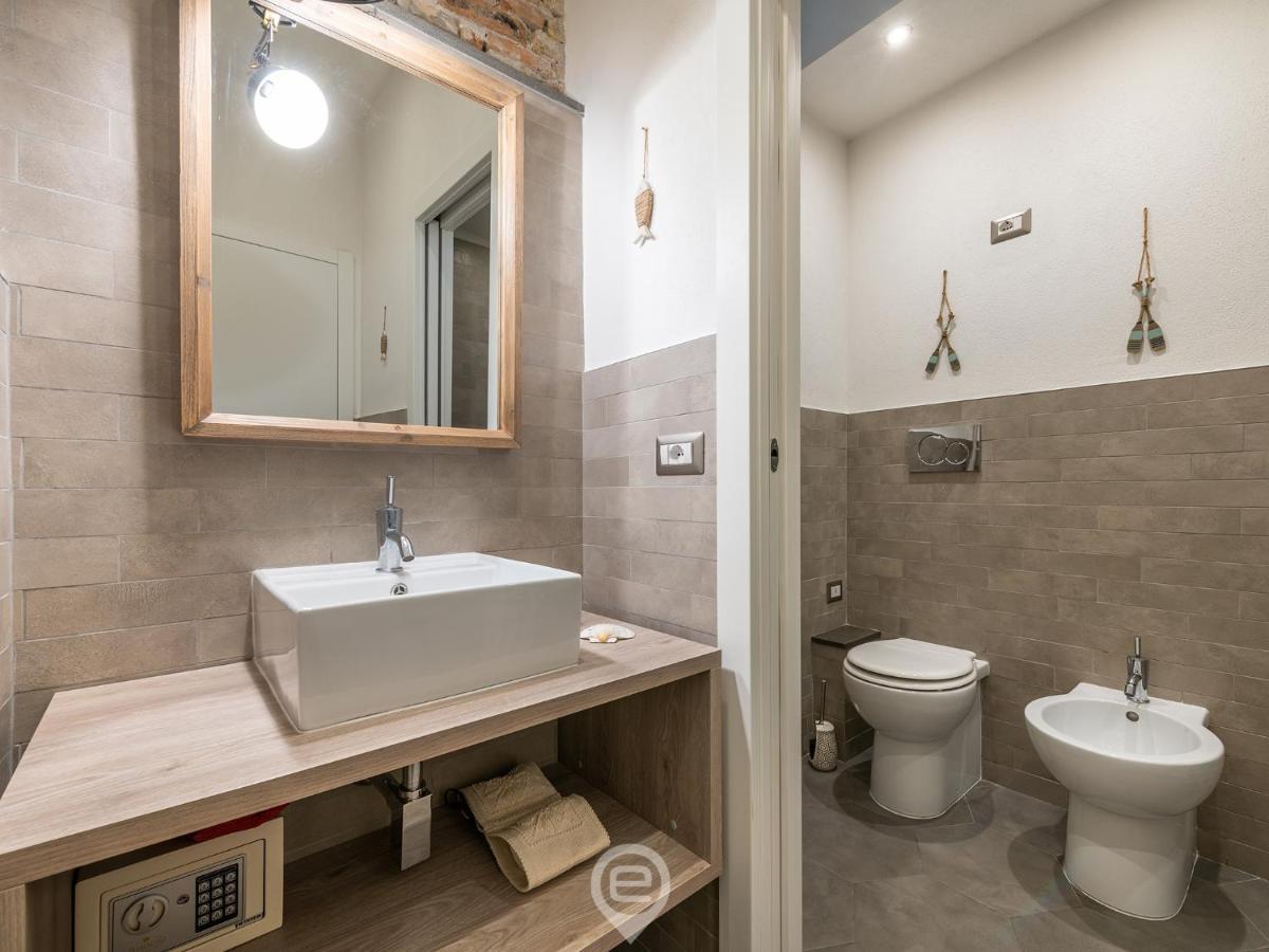 73 E 74 Apartment